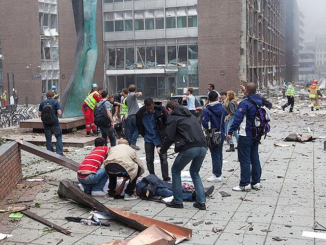 В центре Осло прогремел мощный взрыв В центре Осло прогремел мощный взрыв