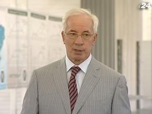 Прем'єр закликає киян затоварюватися на оптових ринках Прем'єр закликає киян затоварюватися на оптових ринках