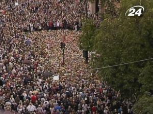Жертв терористичного нападу вшанували хвилиною мовчання Жертв терористичного нападу вшанували хвилиною мовчання