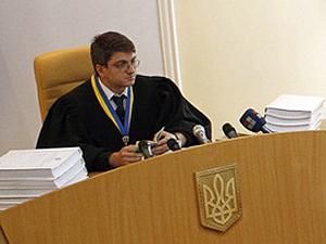 Киреев предложил допросить свидетелей, не выключил кондиционер и объявил перерыв Киреев предложил допросить свидетелей, не выключил кондиционер и объявил перерыв