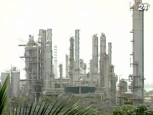 Китай та Іран ведуть переговори про нафтовий бартер Китай та Іран ведуть переговори про нафтовий бартер