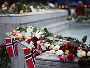 Обама заехал в посольство Норвегии и выразил соболезнования Обама заехал в посольство Норвегии и выразил соболезнования