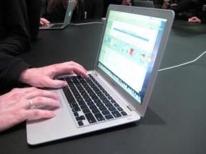 Apple запатентувала дизайн MacBook Air Apple запатентувала дизайн MacBook Air