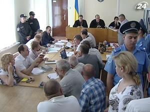 Луценко зачитывают обвинительное заключение без адвоката