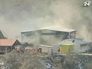 Неизвестные сожгли КПП на границе с Косово Неизвестные сожгли КПП на границе с Косово