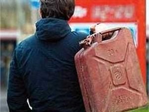 Експерт: Не купуйте дешевий бензин Експерт: Не купуйте дешевий бензин