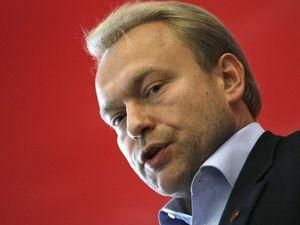 Волга заявляет, что его хотят убить Волга заявляет, что его хотят убить