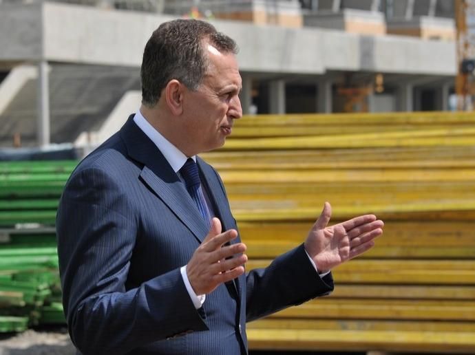 Строительство стадиона во Львове осмотрел Борис Колесников Строительство стадиона во Львове осмотрел Борис Колесников