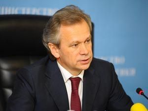 Міністр обіцяє дати землю молоді, яка буде працювати у селі Міністр обіцяє дати землю молоді, яка буде працювати у селі