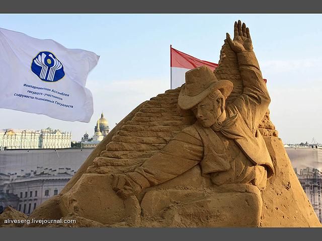 У Санкт-Петербурзі пройшов фестиваль скульптур з піску