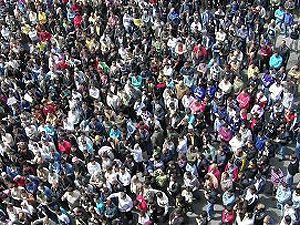 Сирия: Тысячи граждан вышли на очередную акцию протеста Сирия: Тысячи граждан вышли на очередную акцию протеста