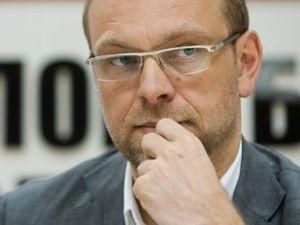 Власенко: Хтось змушує Кірєєва щодня судити Тимошенко Власенко: Хтось змушує Кірєєва щодня судити Тимошенко