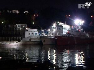 Внаслідок аварії на Москві-ріці загинули 8 людей Внаслідок аварії на Москві-ріці загинули 8 людей