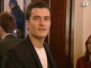 Орландо Блум зберігає костюми для дітей Орландо Блум зберігає костюми для дітей