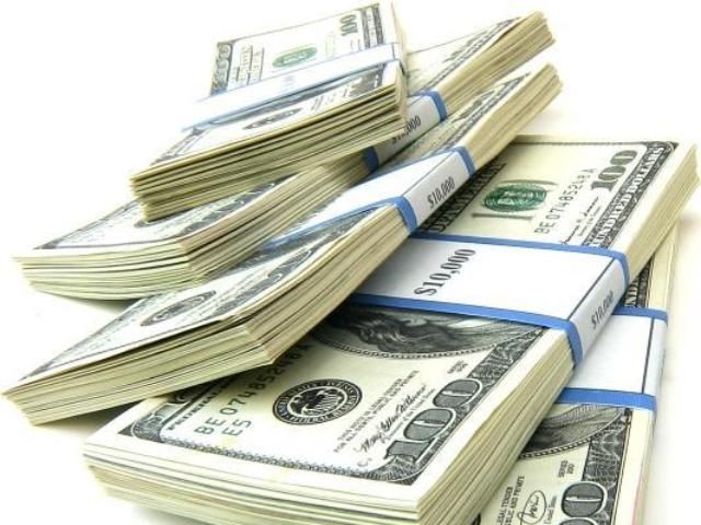 Эксперт: Центробанки стран мира заинтересованы в поддержке доллара