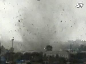Торнадо пронісся російським Благовєщенськом Торнадо пронісся російським Благовєщенськом