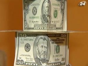 Отток валюты из Украины составил $2,5 млрд. Отток валюты из Украины составил $2,5 млрд.