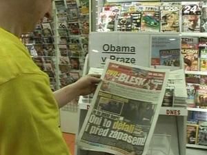 СМИ Чехии могут прослушивать телефоны политиков-преступников СМИ Чехии могут прослушивать телефоны политиков-преступников