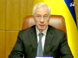 Азаров: Фінансових потрясінь в Україні не буде, попри події у США Азаров: Фінансових потрясінь в Україні не буде, попри події у США