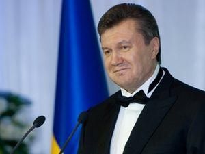 Янукович поблагодарил представителей интеллигенции за поддержку в борьбе с коррупцией