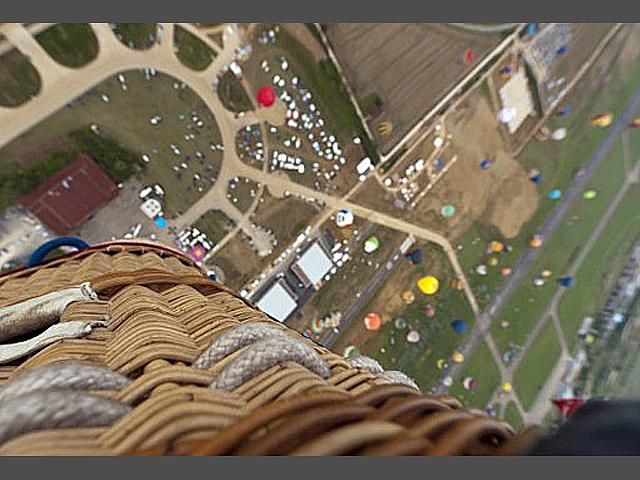 Во Франции прошел фестиваль воздушных шаров Во Франции прошел фестиваль воздушных шаров