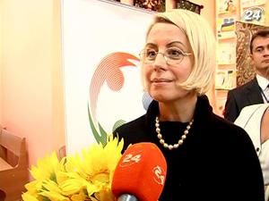 Анна Герман опровергает свои "звонки" интеллигенции Анна Герман опровергает свои "звонки" интеллигенции