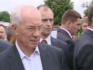 Азаров дає свідчення проти Тимошенко Азаров дає свідчення проти Тимошенко