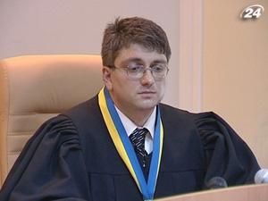 Кірєєв не дозволив Тимошенко допитати Азарова Кірєєв не дозволив Тимошенко допитати Азарова