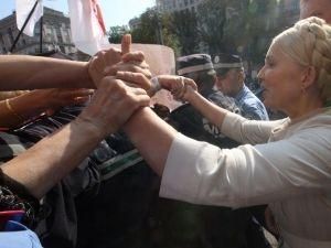 Юлию Тимошенко уже вывели из зала суда Юлию Тимошенко уже вывели из зала суда