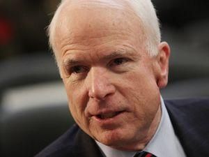 Американський сенатор Маккейн вимагає звільнити Тимошенко Американський сенатор Маккейн вимагає звільнити Тимошенко