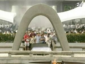 Японцы отмечают 66-ю годовщину бомбардировки Хиросимы Японцы отмечают 66-ю годовщину бомбардировки Хиросимы