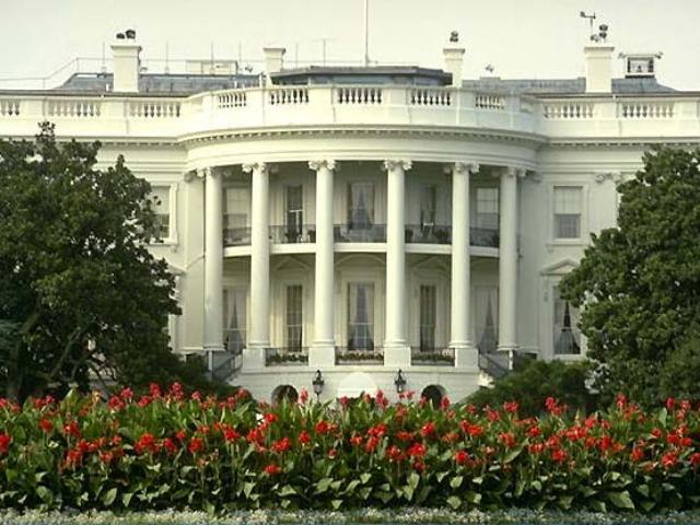 В Вашингтоне критикуют решение о снижении кредитного рейтинга США