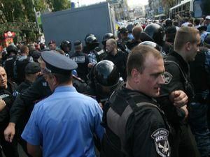 В Печерский райсуд уже прибыл автозак с Тимошенко В Печерский райсуд уже прибыл автозак с Тимошенко