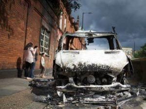 160 человек арестованы за погромы в Лондоне 160 человек арестованы за погромы в Лондоне