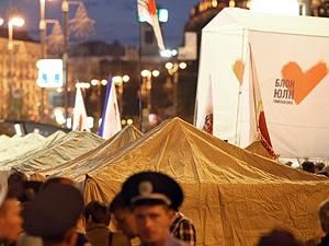 Милиция: Палатки на Крещатике могут демонтировать во вторник 
