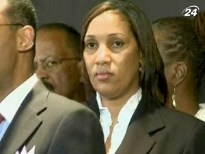 Покоївка подала цивільний позов проти Стросс-Кана Покоївка подала цивільний позов проти Стросс-Кана