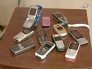 От импорта мобильных телефонов бюджет получил 520 млн. грн.