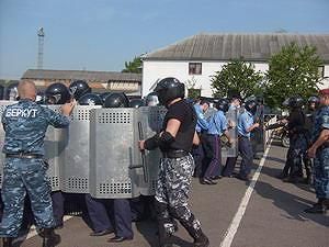 Во "Фронте перемен" сообщили о подготовке спецподразделений для подавления демонстраций Во "Фронте перемен" сообщили о подготовке спецподразделений для подавления демонстраций