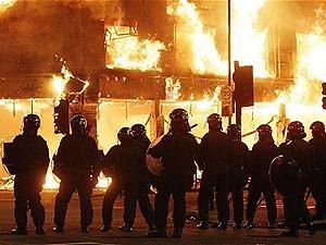 В Лондоне в случае необходимости будут использовать пластиковые пули В Лондоне в случае необходимости будут использовать пластиковые пули