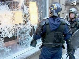 В Великобритании беспорядки распространились на Глостер В Великобритании беспорядки распространились на Глостер