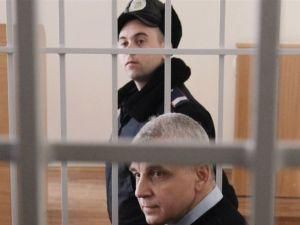 Іващенко каже, щоб випустили з клітки