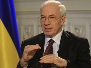 Азаров: Курс гривні залишатиметься стабільним Азаров: Курс гривні залишатиметься стабільним