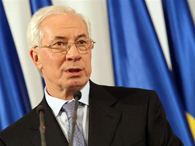 Азаров агітує росіян об'єднатися в зернового гіганта Азаров агітує росіян об'єднатися в зернового гіганта