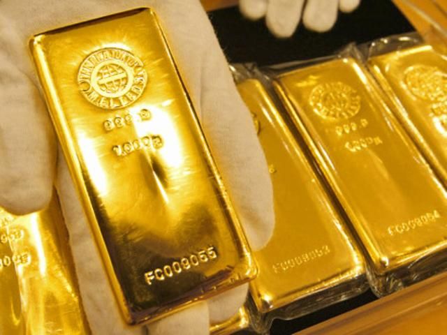 Ціна золота продовжує шокувати - 1800 дол/унція