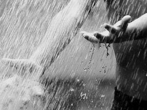 У четвер в Україні дощитиме У четвер в Україні дощитиме