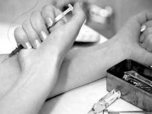 НУ-НС пропонуює не пускати алко- і наркозалежних до влади НУ-НС пропонуює не пускати алко- і наркозалежних до влади