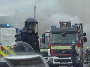 Британська поліція перерахувала затриманих порушників порядку Британська поліція перерахувала затриманих порушників порядку