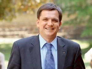 Янукович дав роботу соратнику Ющенка Янукович дав роботу соратнику Ющенка