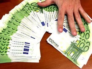 Курси валют на п'ятницю 12 серпня Курси валют на п'ятницю 12 серпня