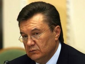 Янукович поручил снизить влияние мирового кризиса на Украину